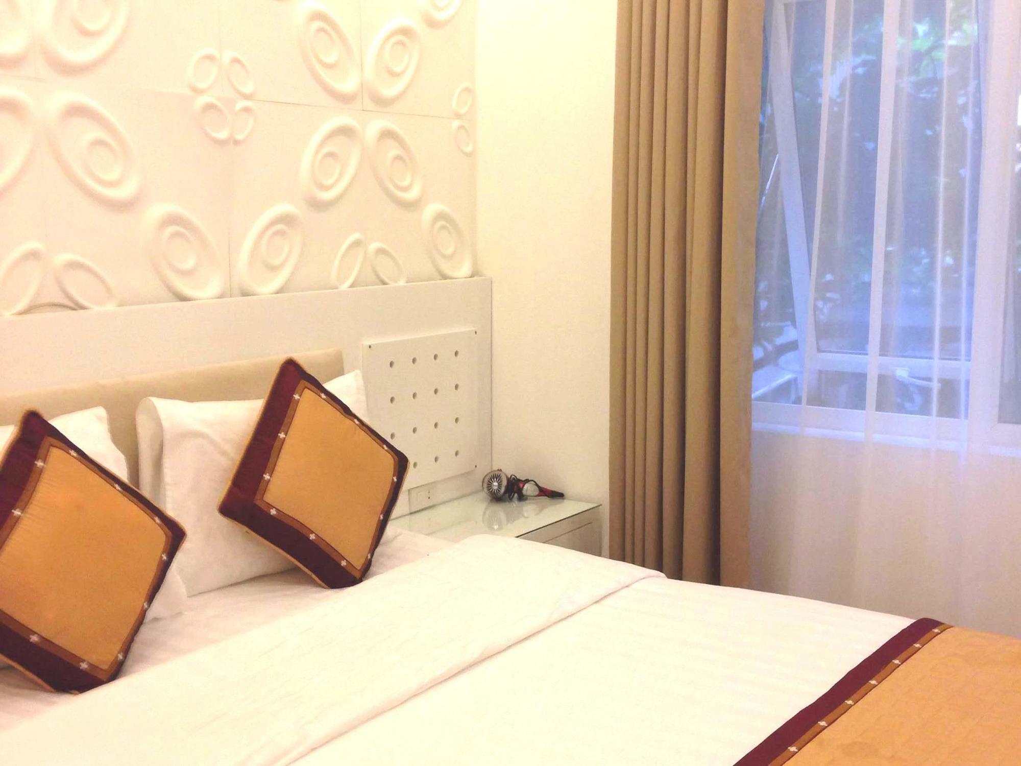 New Hotel 3 Ханой Екстериор снимка