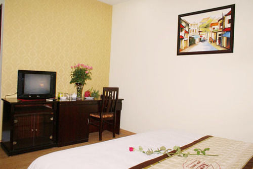 New Hotel 3 Ханой Екстериор снимка